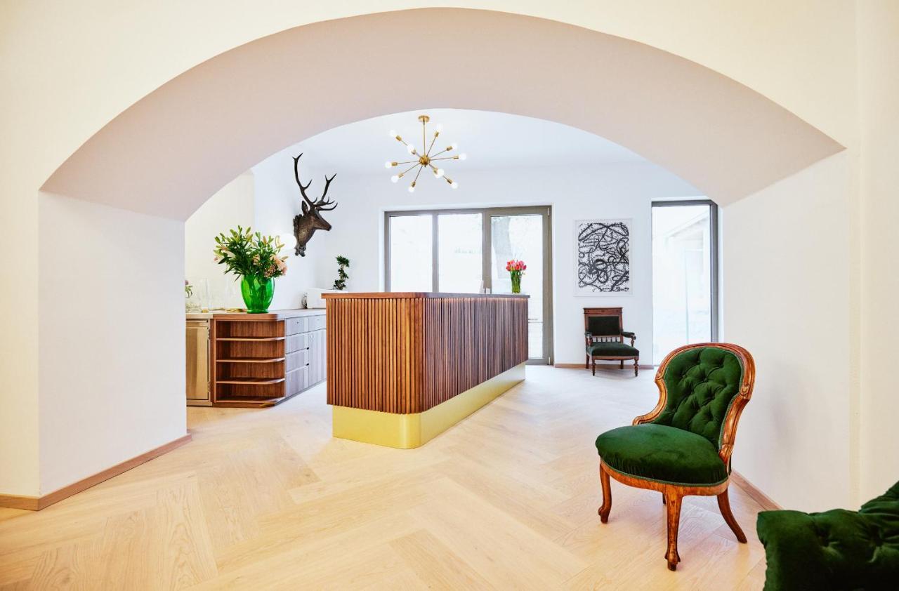Boutiquehotel Zum Goldenen Hirschen Gmunden Exterior foto