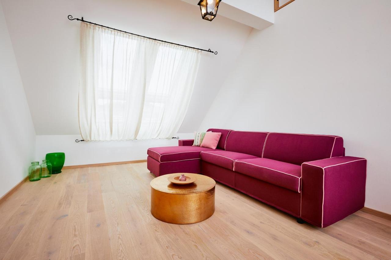 Boutiquehotel Zum Goldenen Hirschen Gmunden Exterior foto