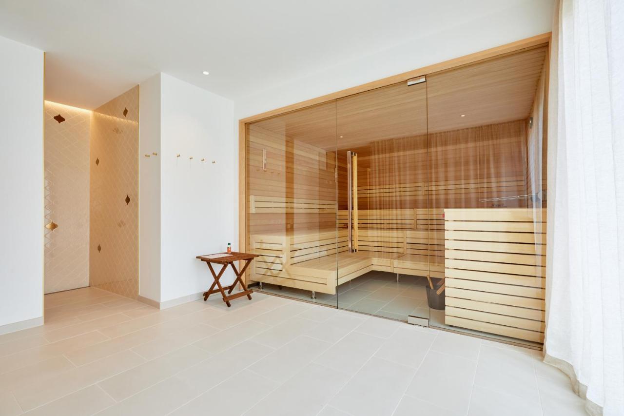 Boutiquehotel Zum Goldenen Hirschen Gmunden Exterior foto