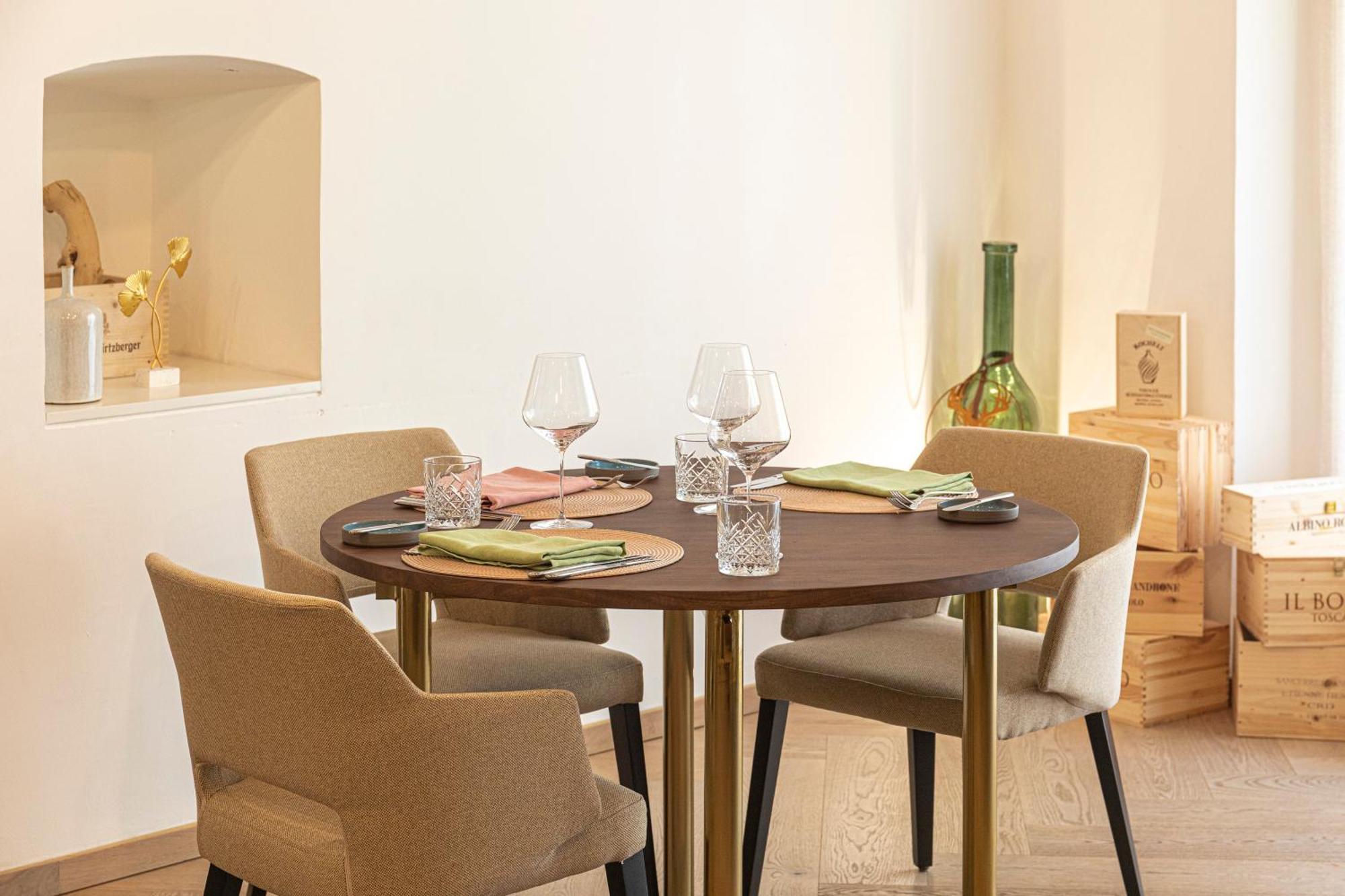 Boutiquehotel Zum Goldenen Hirschen Gmunden Exterior foto